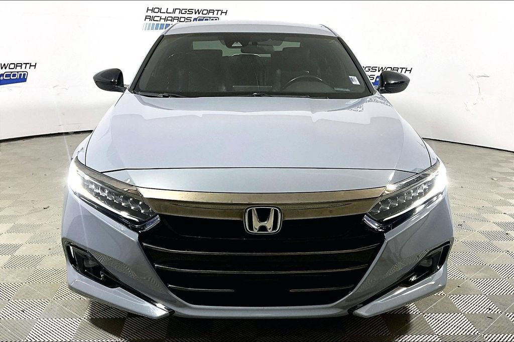 Used 2022 Honda Accord Sport image 2