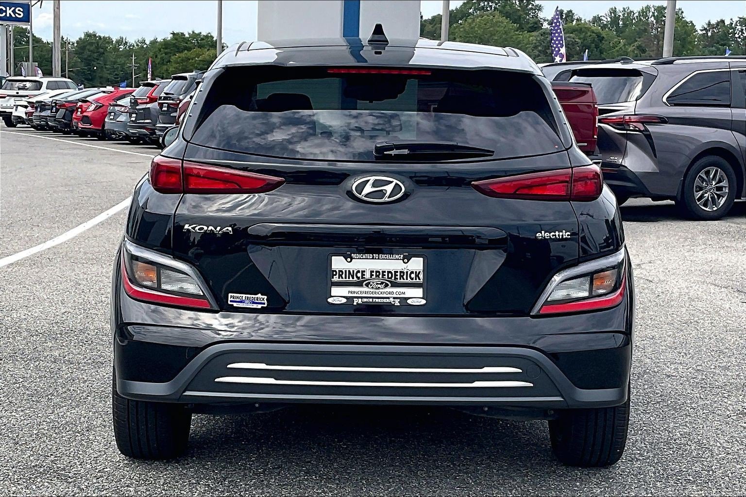 Used 2023 Hyundai Kona SEL FWD image 4