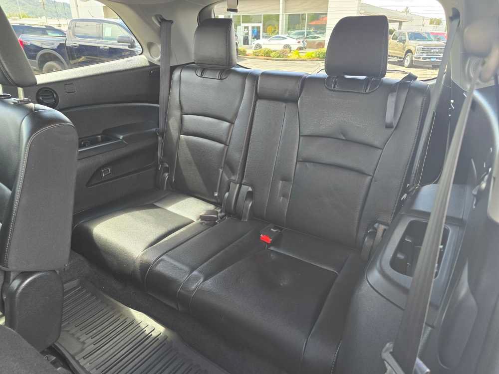 Used 2018 Honda Pilot Touring image 17