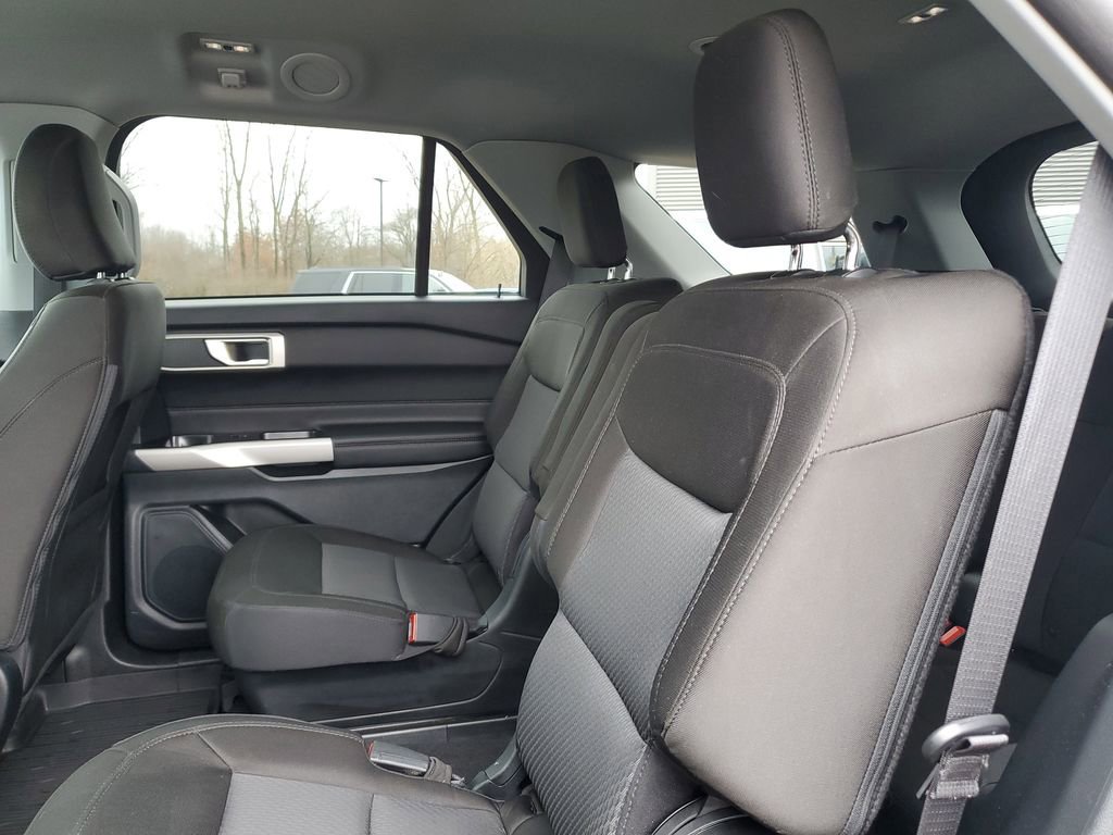 Certified 2023 Ford Explorer XLT w/ Class IV Trailer Tow Package image 11