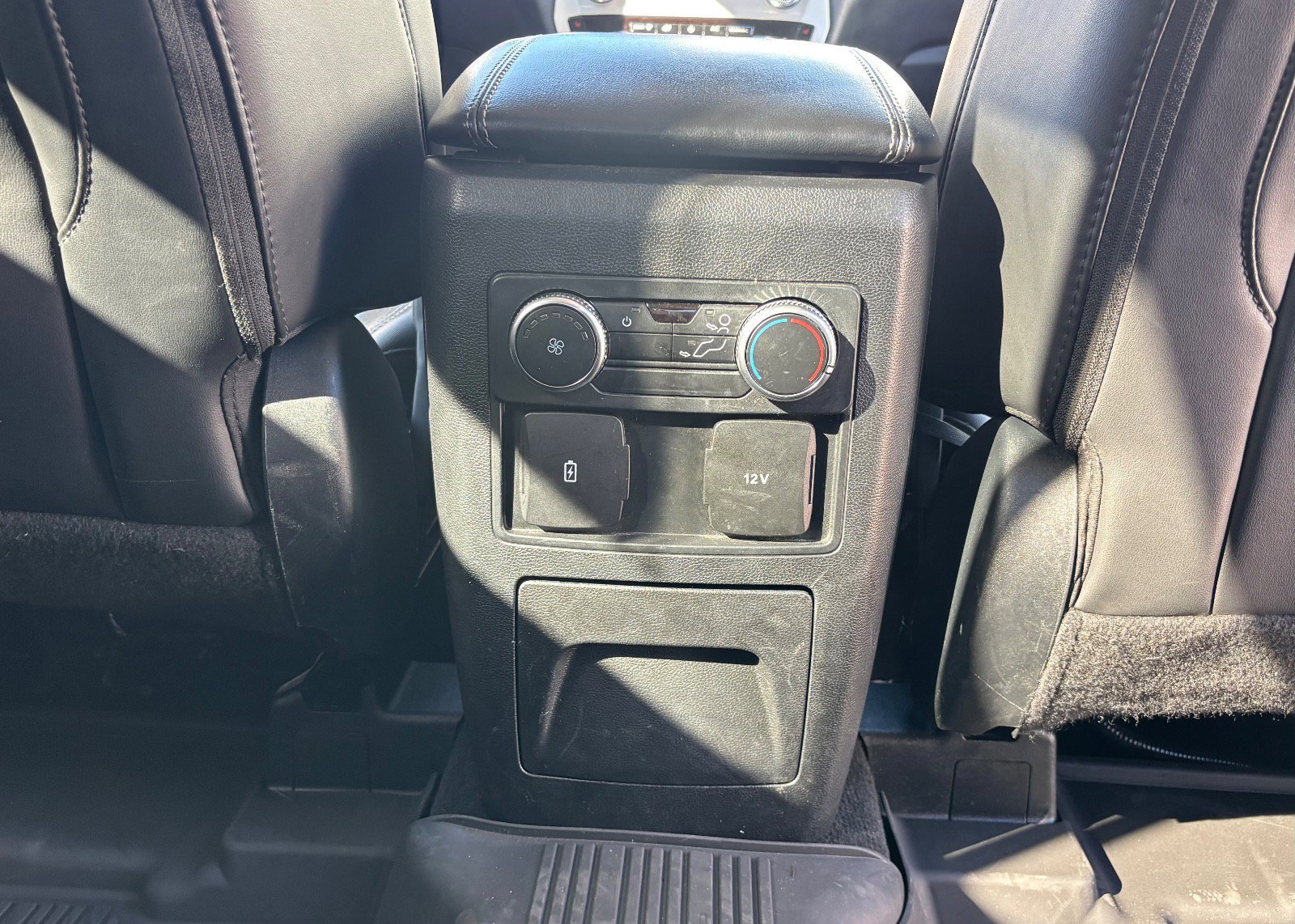 Certified 2022 Ford Explorer XLT w/ Equipment Group 202A image 23