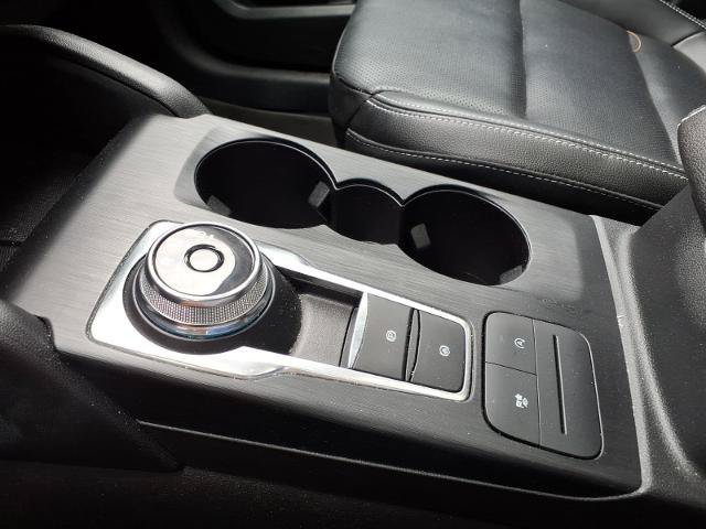 Certified 2022 Ford Escape SEL AWD/4WD image 12