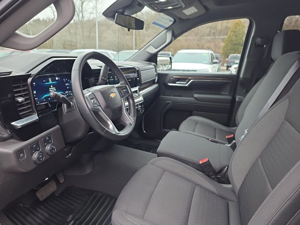 Used 2023 Chevrolet Silverado 1500 LT image 11
