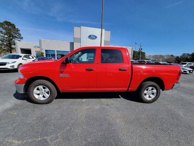 Used 2022 RAM 1500 Classic SLT image 2