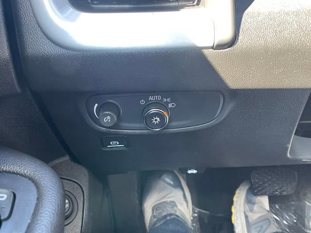 Used 2020 GMC Terrain SLE w/ Driver Convenience Package image 20