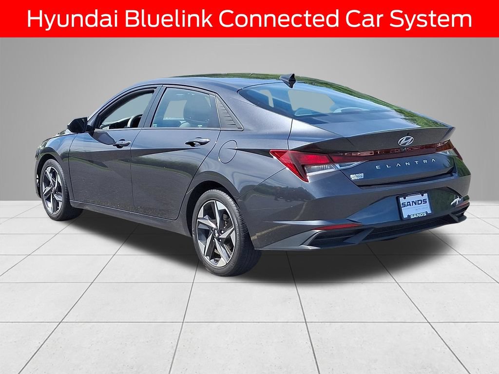 Used 2023 Hyundai Elantra SEL w/ Convenience Package FWD image 6