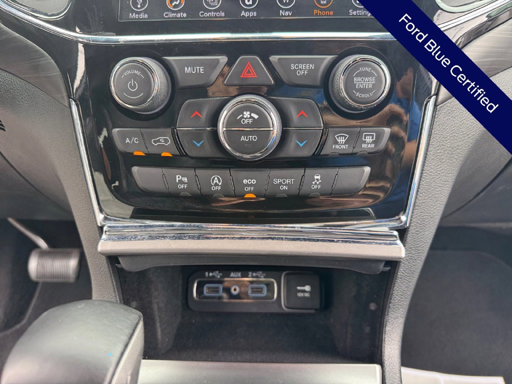 Used 2020 Jeep Grand Cherokee Altitude AWD/4WD image 24