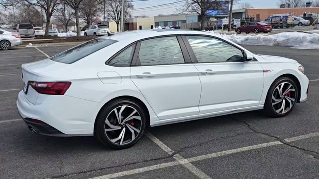 Used 2023 Volkswagen Jetta GLI Autobahn image 7