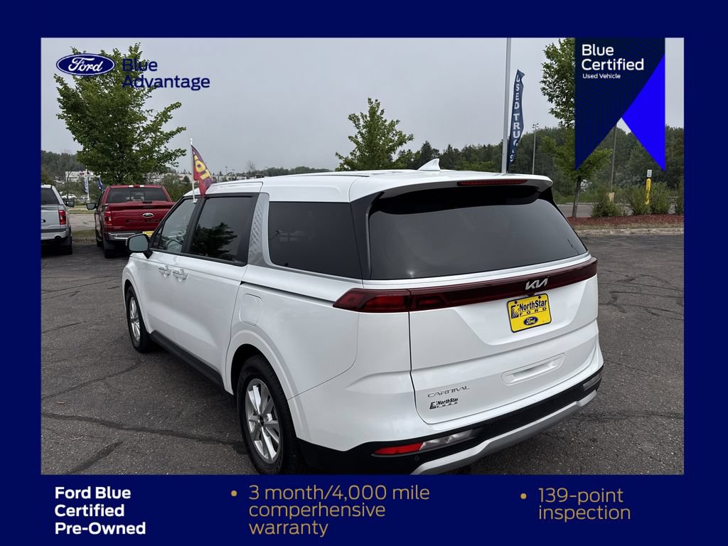 Used 2024 Kia Carnival LX FWD image 9