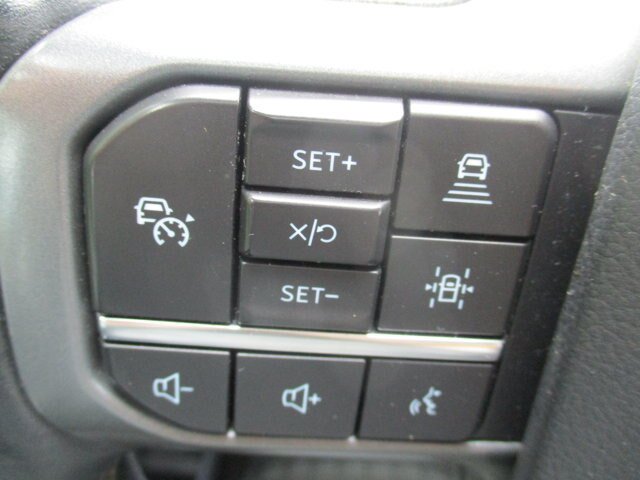 Certified 2022 Ford F150 Lightning Lariat AWD/4WD image 10
