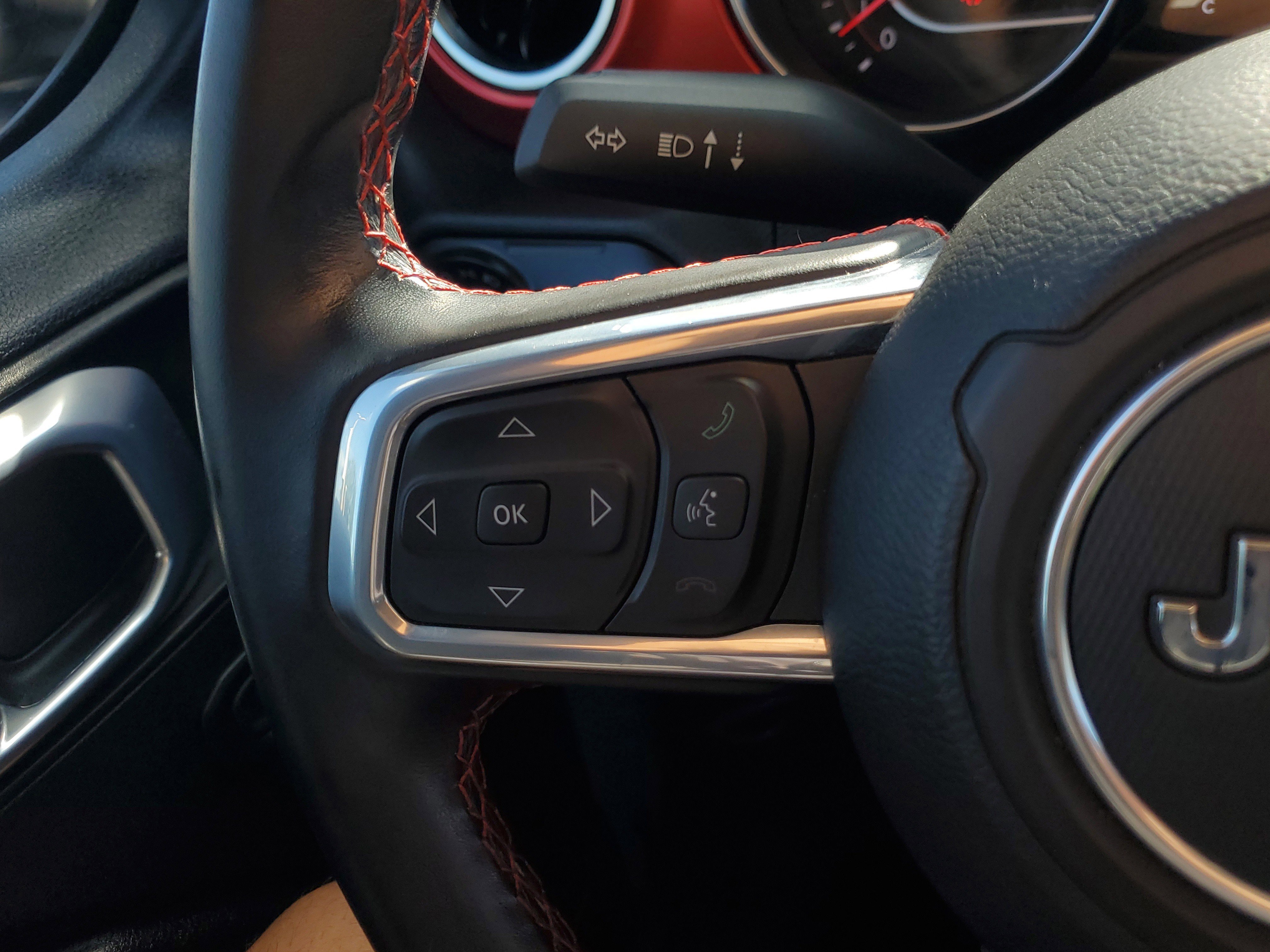 Used 2021 Jeep Wrangler Unlimited Rubicon image 25