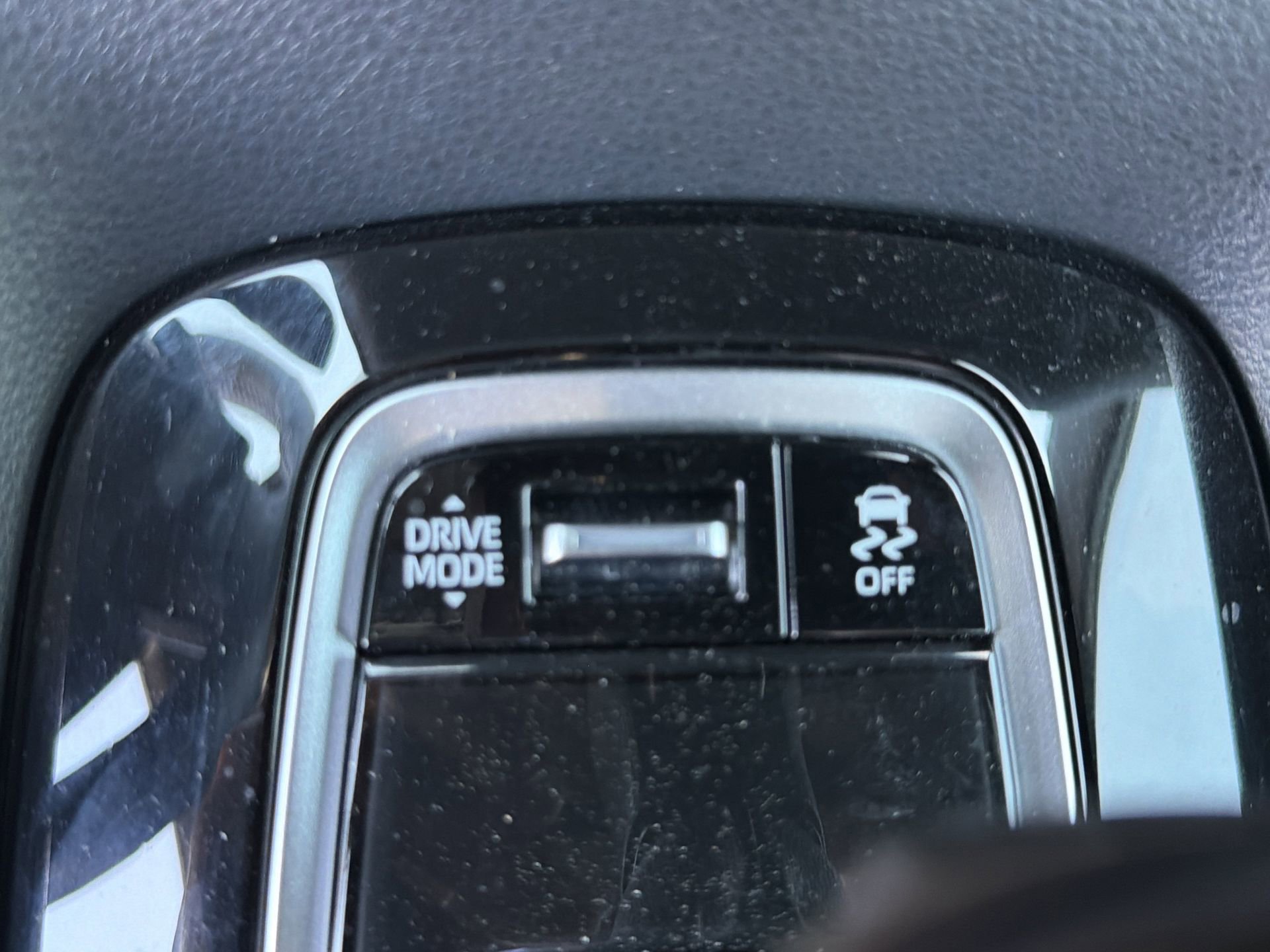 Used 2025 Toyota Corolla XSE image 13