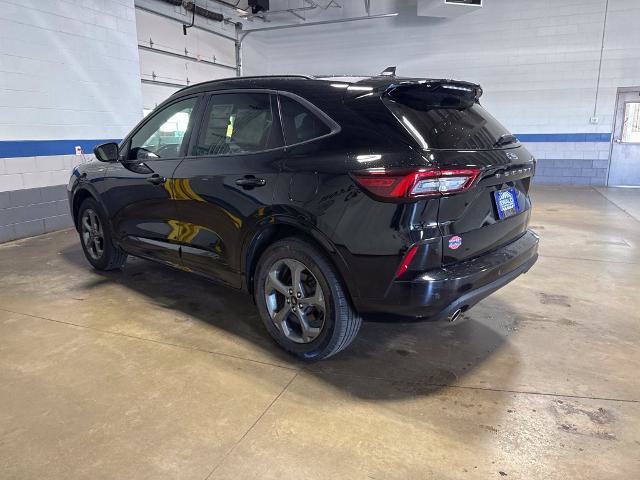 Certified 2023 Ford Escape ST-Line AWD/4WD image 7