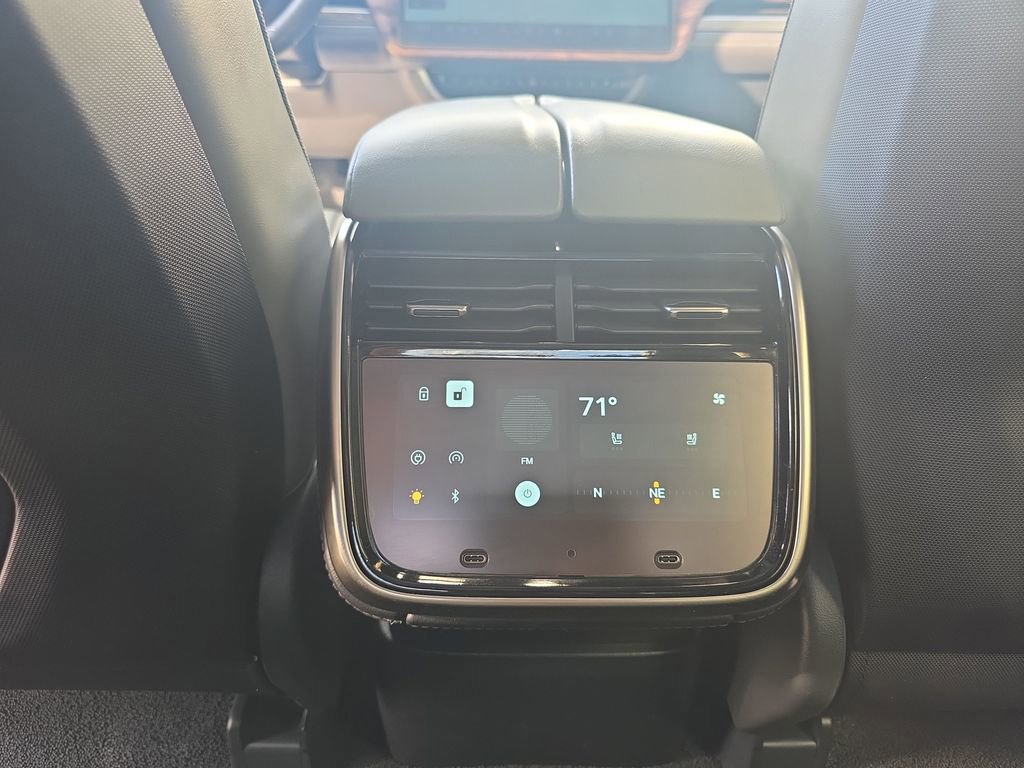 Used 2022 Rivian R1T Adventure image 44