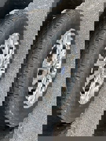 Certified 2017 Ford Escape SE w/ SE Cold Weather Package image 18