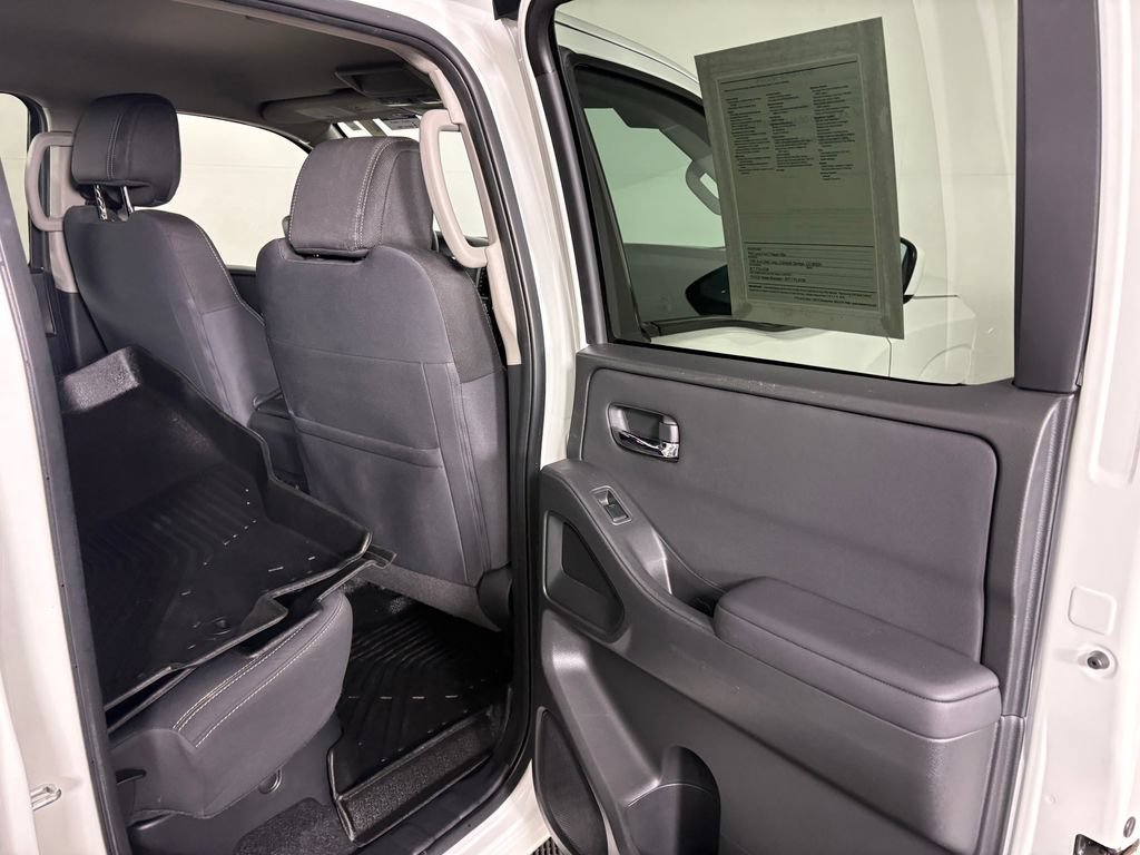 Used 2024 Nissan Frontier SV w/ SV Convenience Package AWD/4WD image 32