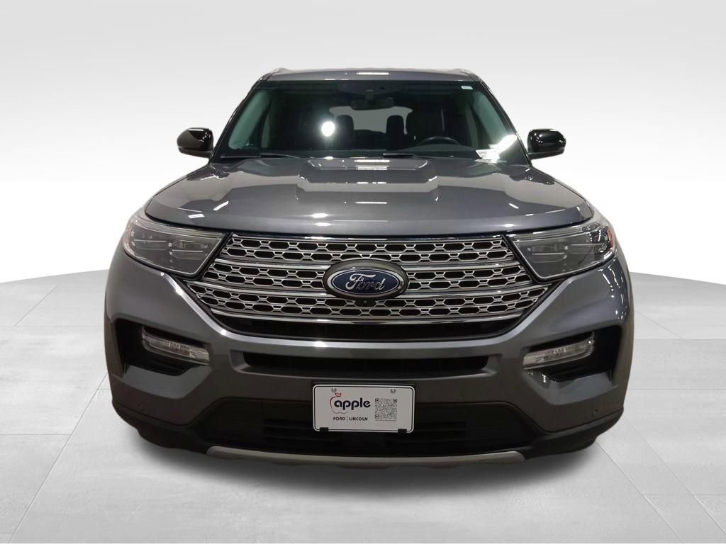 Certified 2022 Ford Explorer Limited w/ Equipment Group 301A image 8