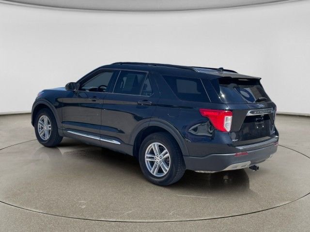 Certified 2021 Ford Explorer XLT w/ Equipment Group 202A AWD/4WD image 2