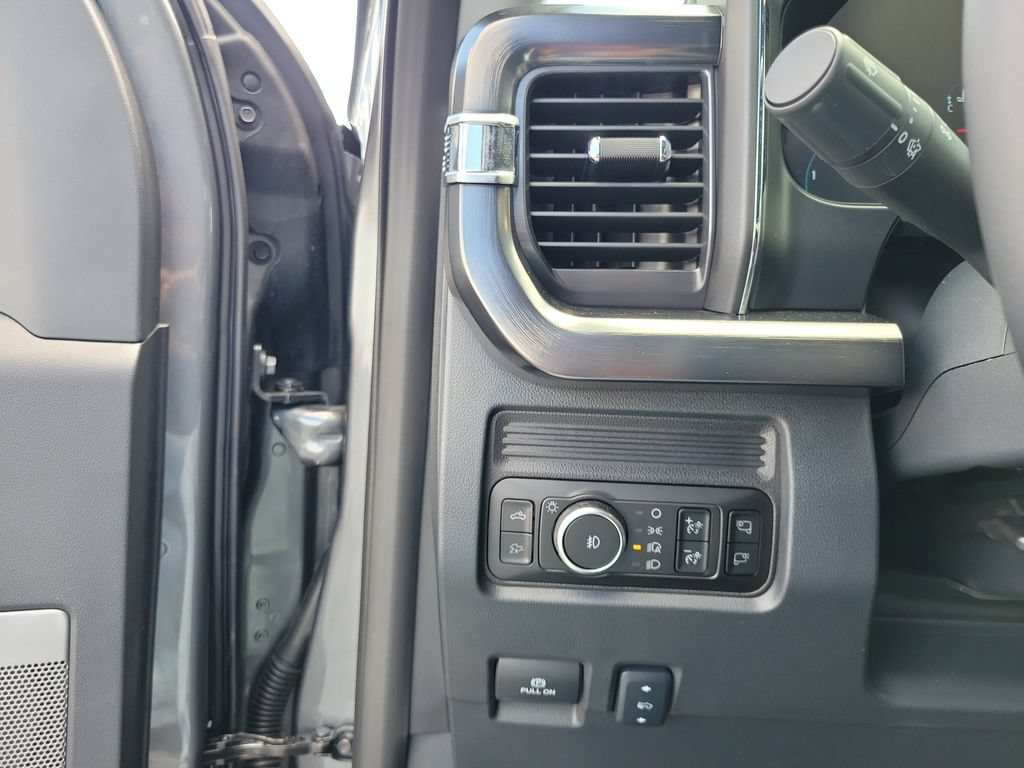 Certified 2025 Ford F350 Lariat w/ Chrome Package AWD/4WD image 22