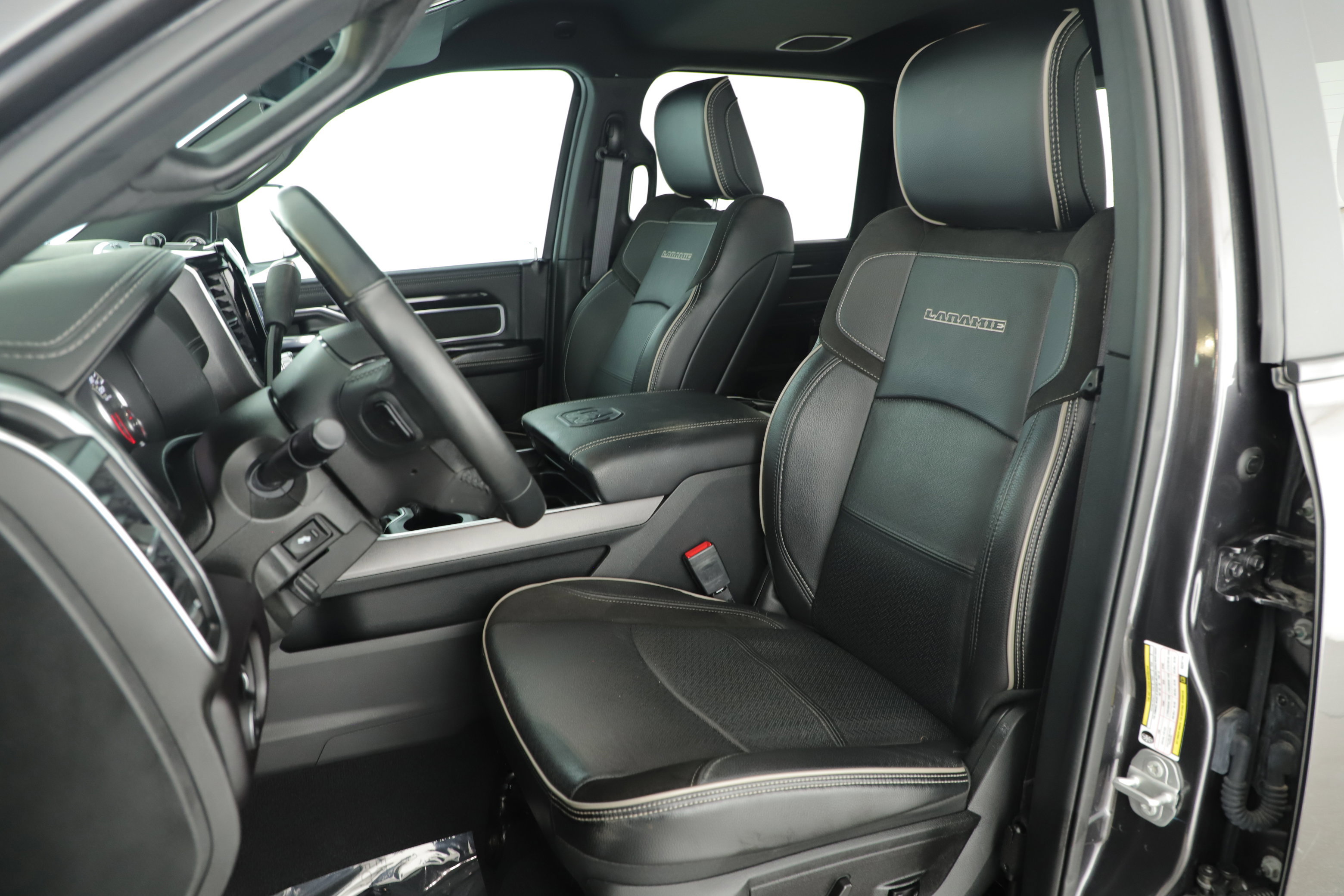 Used 2022 RAM 2500 Laramie image 12