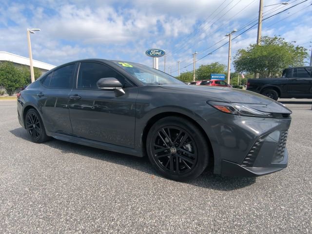 Used 2025 Toyota Camry SE w/ Multimedia Upgrade Package image 2