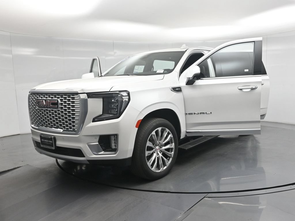 Used 2023 GMC Yukon XL Denali AWD/4WD image 30