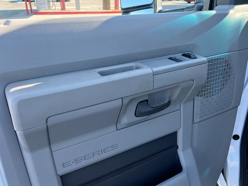 Certified 2024 Ford E-450 and Econoline 450 Super Duty w/ Power Windows & Locks Group image 20