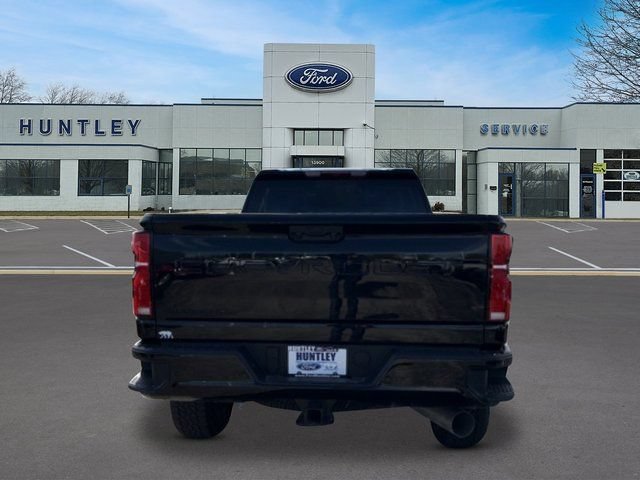 Used 2025 Chevrolet Silverado 2500 LTZ w/ Trail Boss Package AWD/4WD image 4