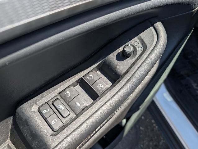 Used 2023 Jeep Grand Cherokee Altitude AWD/4WD image 13