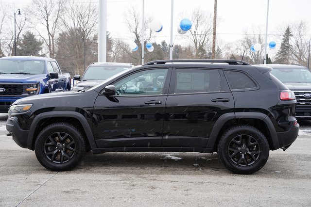 Used 2020 Jeep Cherokee Latitude image 2