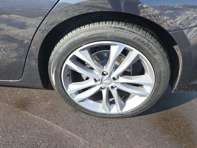 Used 2023 Chevrolet Malibu LT image 14