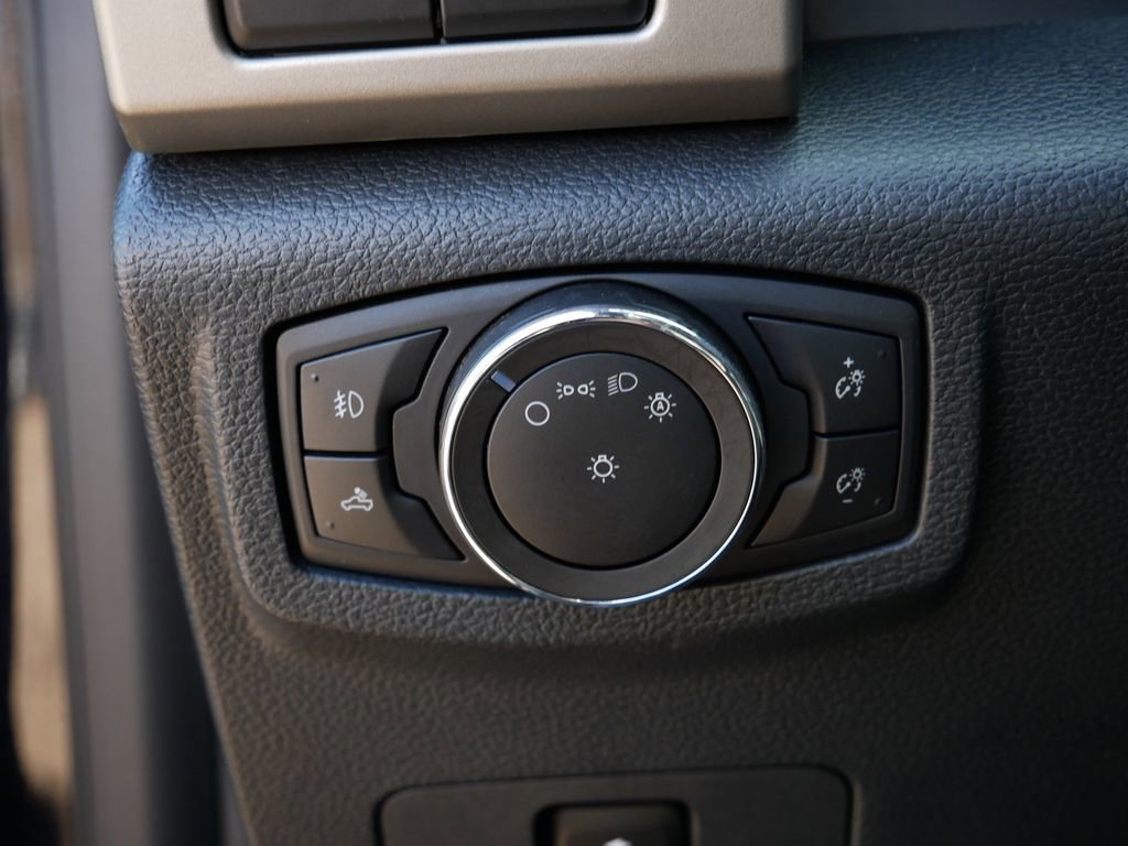 Certified 2022 Ford F250 Lariat w/ Tremor Off-Road Package image 18