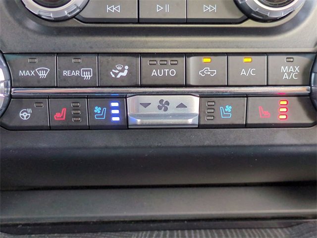 Certified 2024 Ford F350 Platinum w/ FX4 Off-Road Package image 24