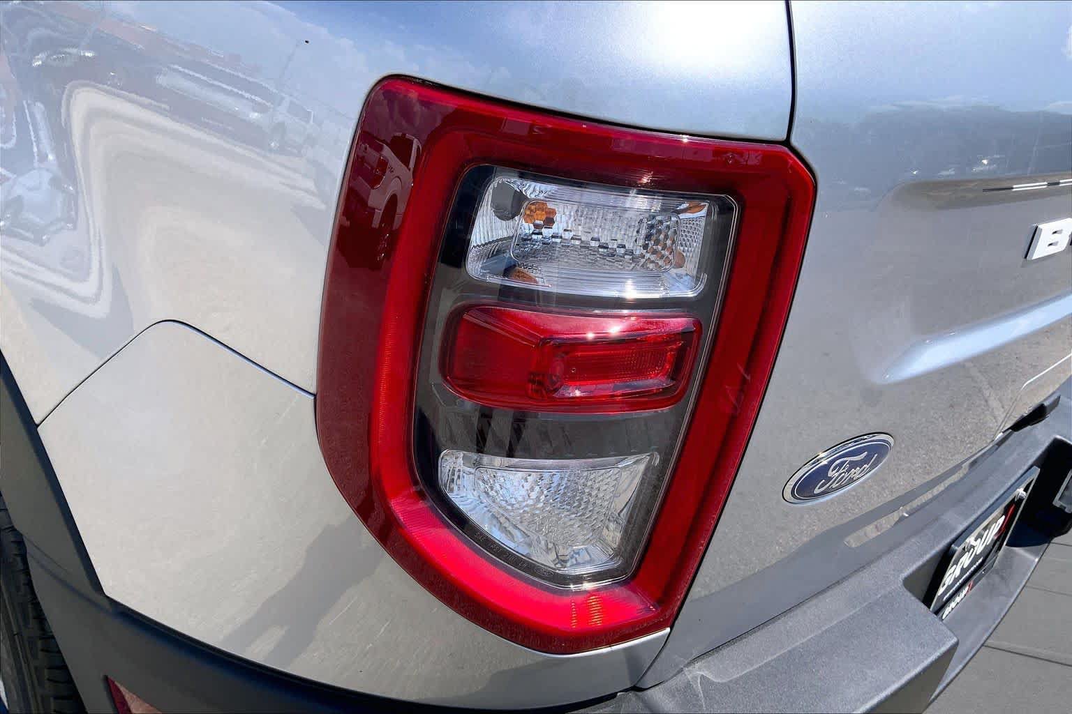 Certified 2023 Ford Bronco Sport Outer Banks AWD/4WD image 29