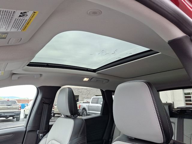 Certified 2023 Ford Escape Platinum w/ Premium Technology Package AWD/4WD image 14