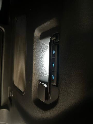 Certified 2022 Ford Explorer Limited w/ Equipment Group 301A AWD/4WD image 27
