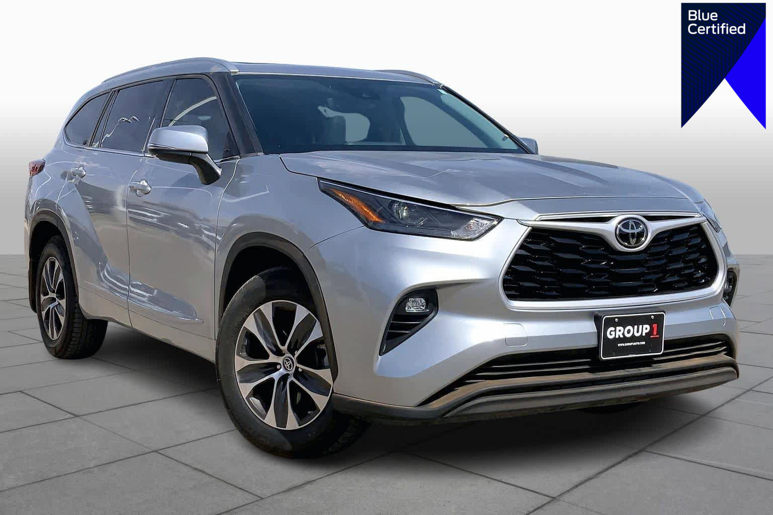 Used 2022 Toyota Highlander XLE image 1