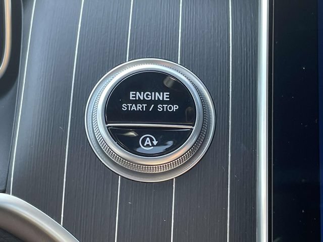 Used 2024 Mercedes-Benz GLC 300 4MATIC image 31