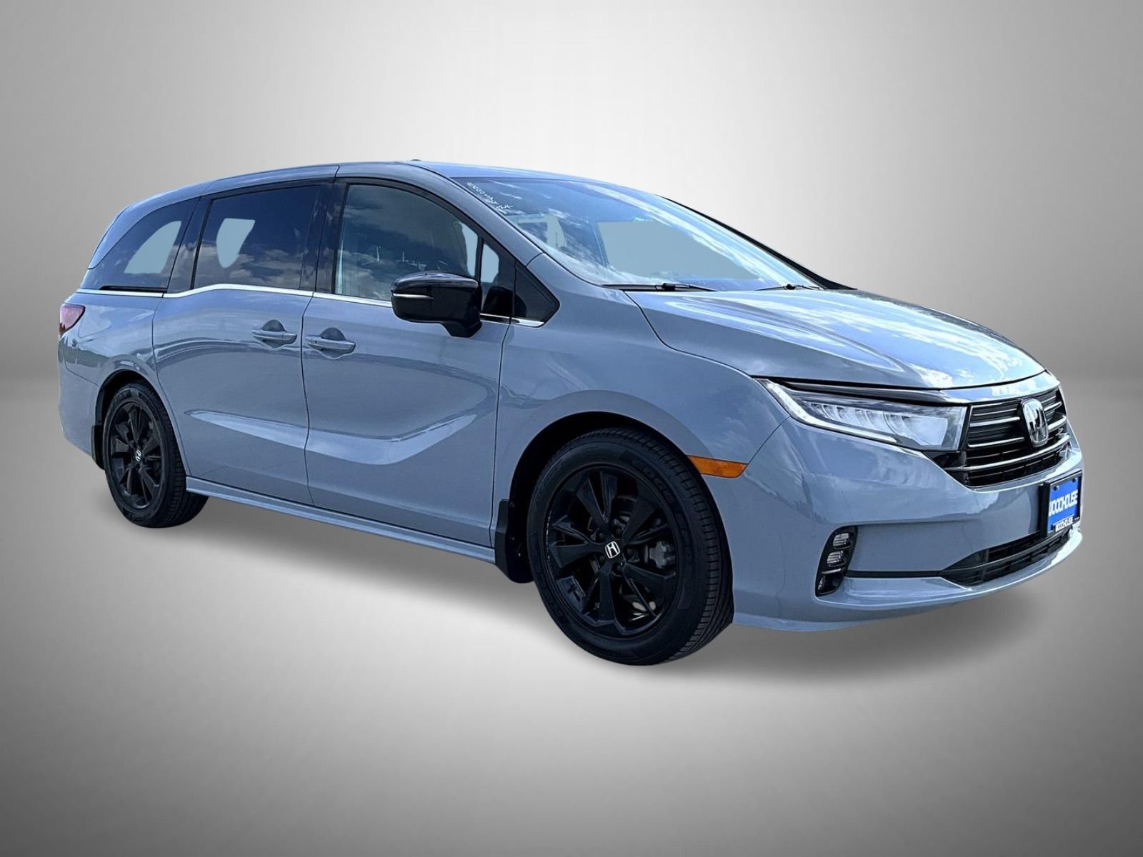Used 2024 Honda Odyssey Sport image 3