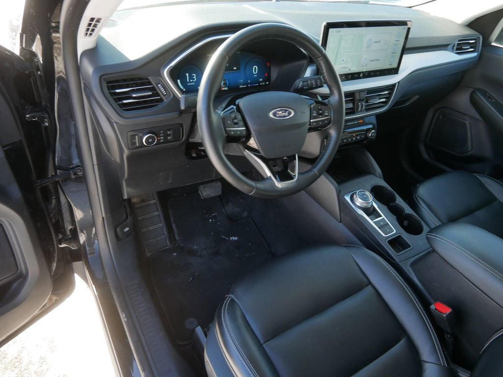 Certified 2024 Ford Escape Platinum image 10