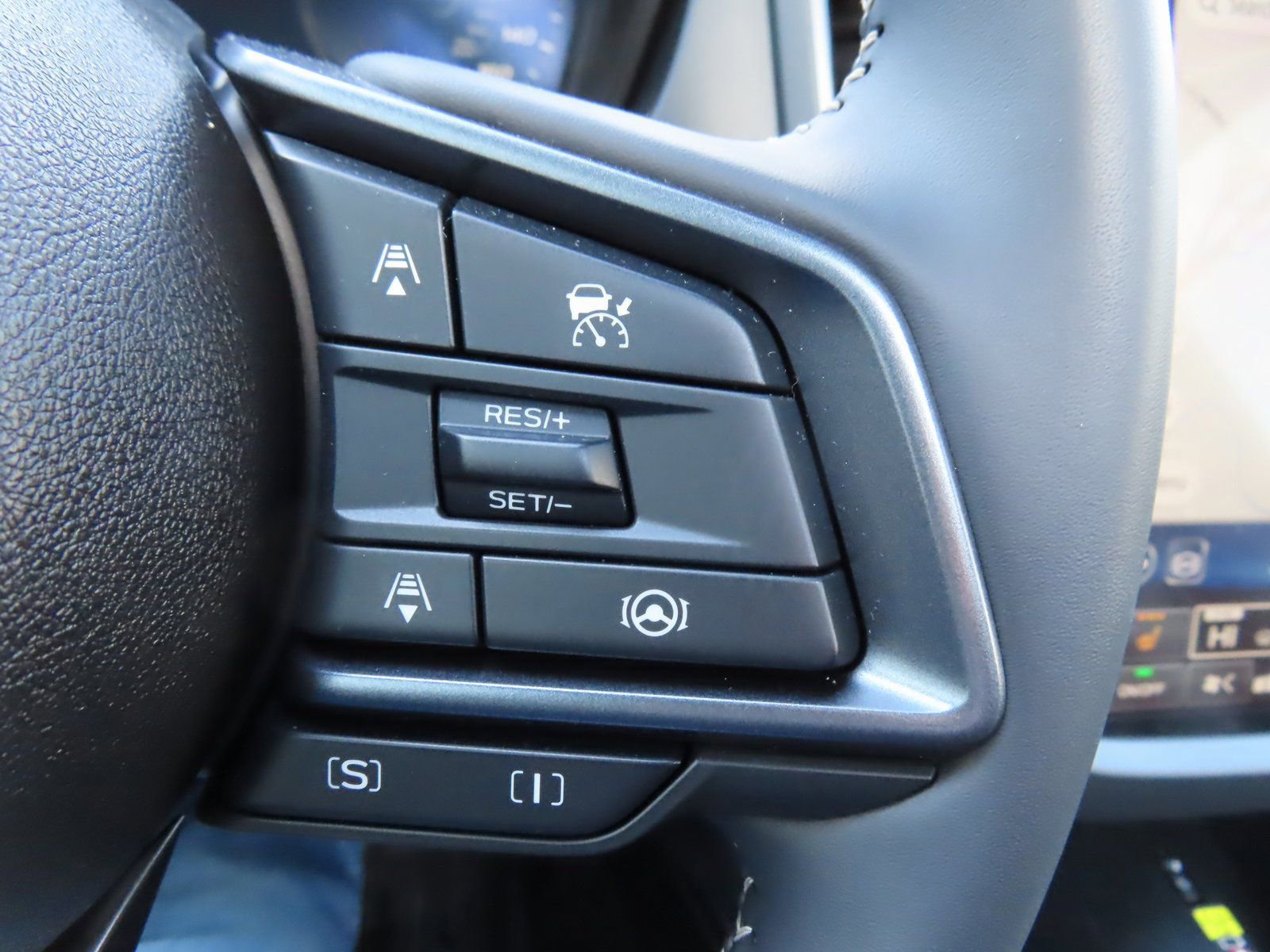 Used 2025 Subaru Forester Limited w/ Popular Package image 20