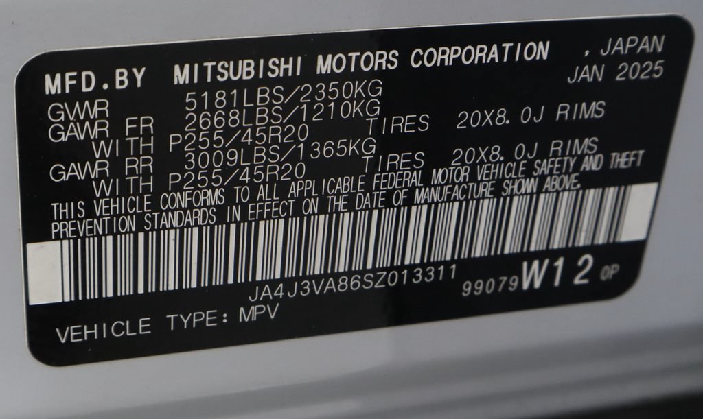 Used 2025 Mitsubishi Outlander SE FWD image 35