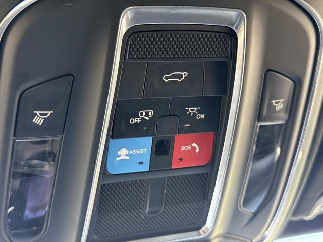 Used 2023 Jeep Wagoneer L Series II AWD/4WD image 33