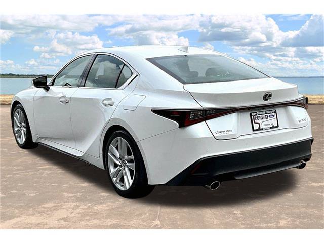 Used 2023 Lexus IS 300 w/ Comfort Package RWD image 5