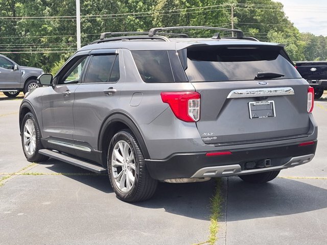 Certified 2023 Ford Explorer XLT w/ Equipment Group 202A RWD image 6