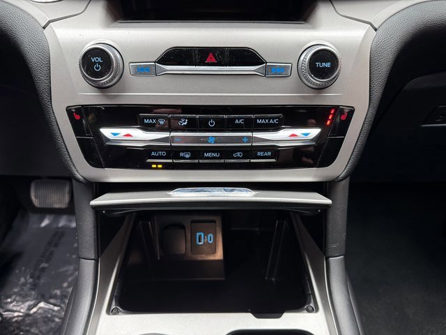 Certified 2023 Ford Explorer XLT image 20