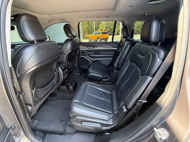 Used 2021 Jeep Grand Cherokee L Limited AWD/4WD image 15
