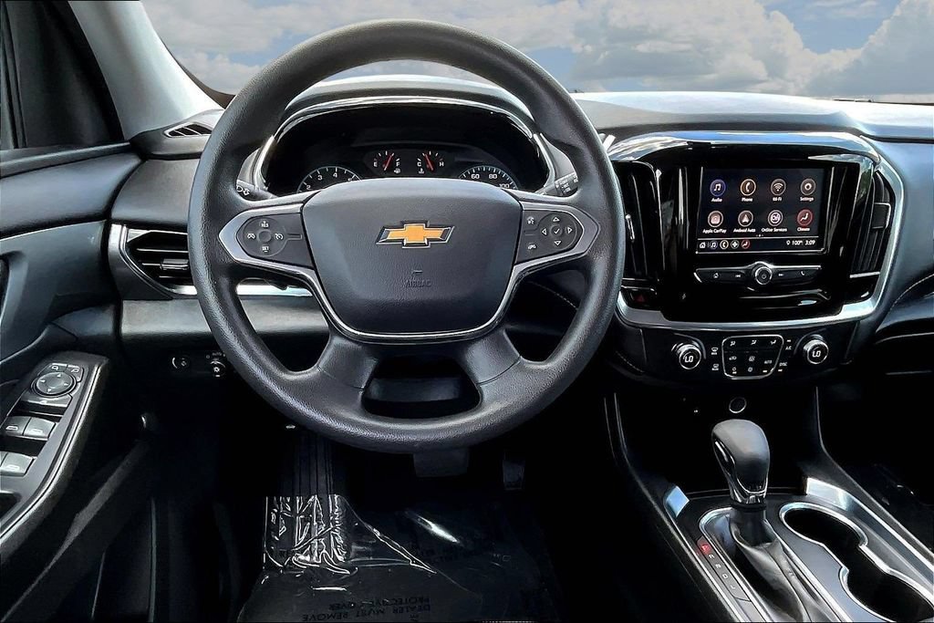 Used 2021 Chevrolet Traverse LS FWD image 10