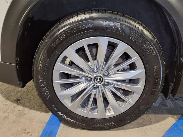 Used 2024 MAZDA CX-90 3.3 Turbo w/ Select Package image 14