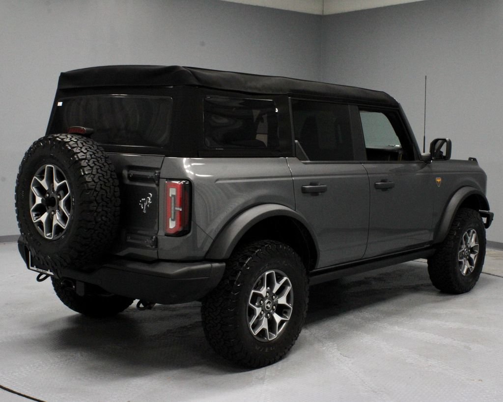 Certified 2024 Ford Bronco Badlands AWD/4WD image 12